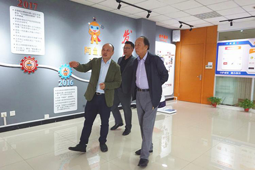 1620804756081061332.jpg 1f43n21b8g6314gjgc.jpg